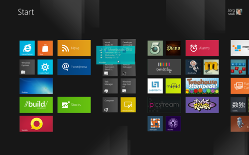 Windows 8: App-Kachel verschieben