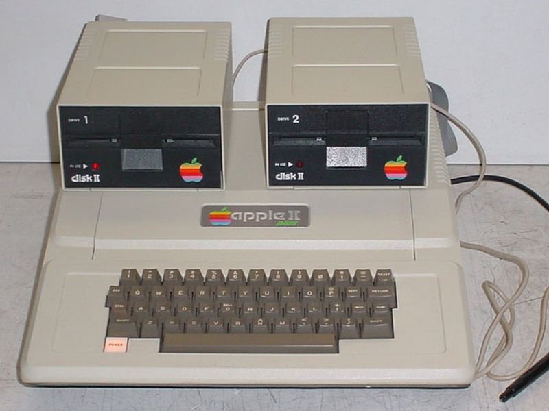 2-diskettenlaufwerke-apple-ii