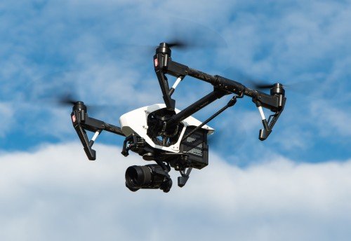 Drohnen: Störenfried, Waffe oder Lebensretter – Wie gehen wir mit den Fliegern um?