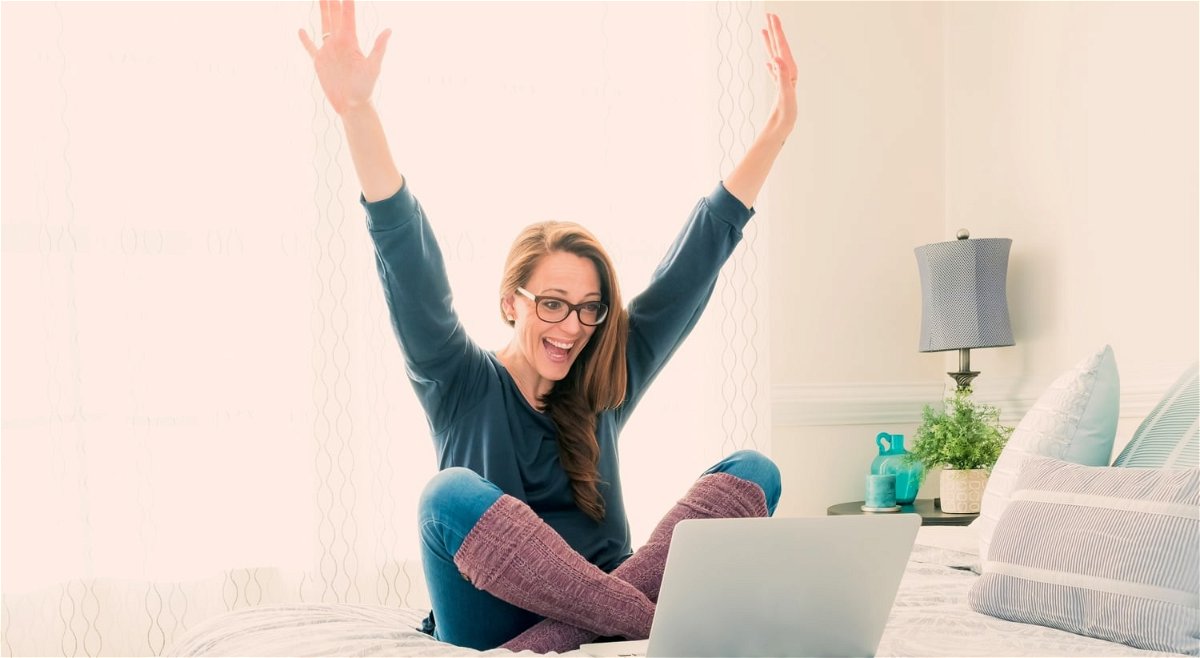 excited-woman-using-laptop-computer_t20_LOOyB1