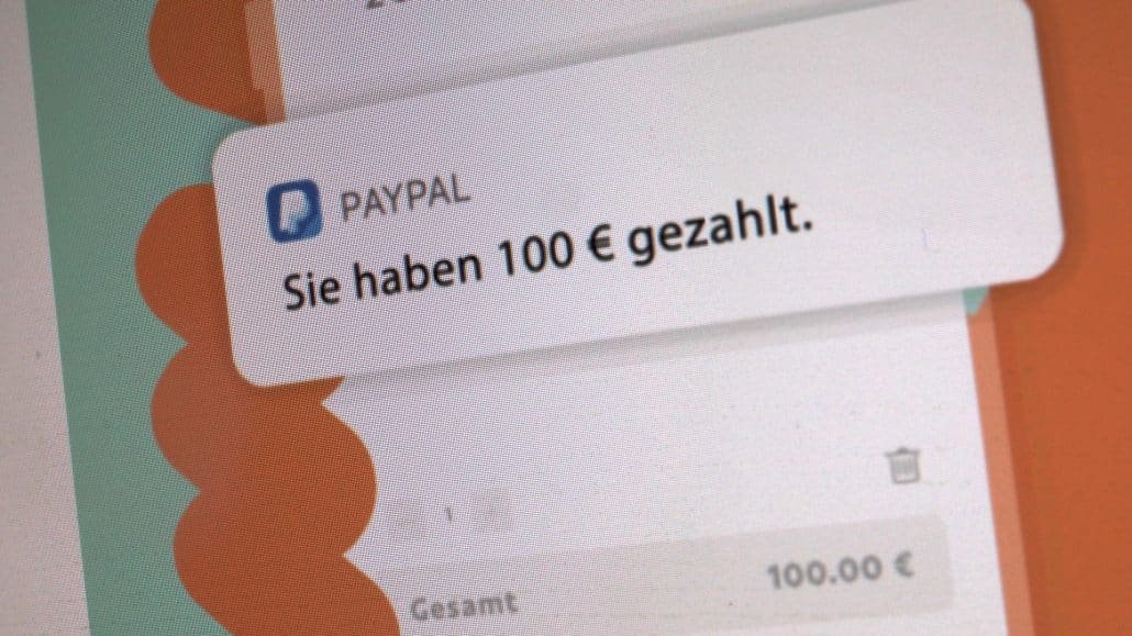 Wer regelmäßig etwas mit PayPal bezahlt, braucht keine Gebühren zu befürchten