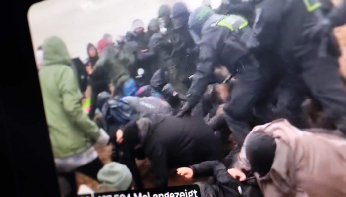 Tausende Kameras vor Ort: Die Aktivisten haben so ziemlich alles medial festgehalten