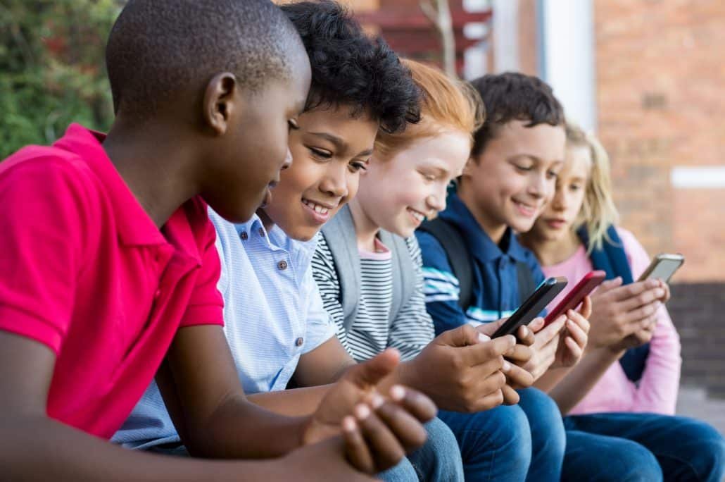 Wenn Kids ein Smartphone nutzen, haben Eltern jede Kontrolle verloren