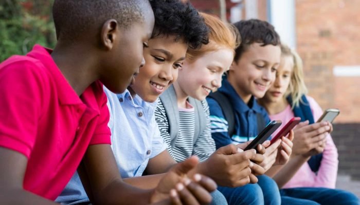 Wenn Kids ein Smartphone nutzen, haben Eltern jede Kontrolle verloren