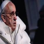 Derzeit kursieren Fake-Fotos vom Papst in schicker weißer Daunenjacke