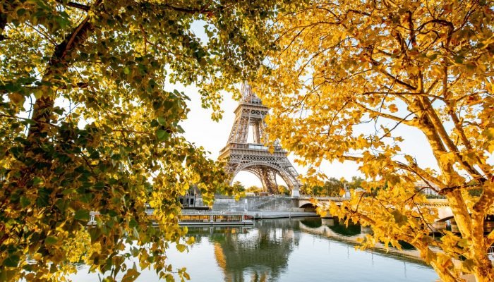 Eiffelturm: Wer ihn fotografiert, sollte das nicht bei Nacht