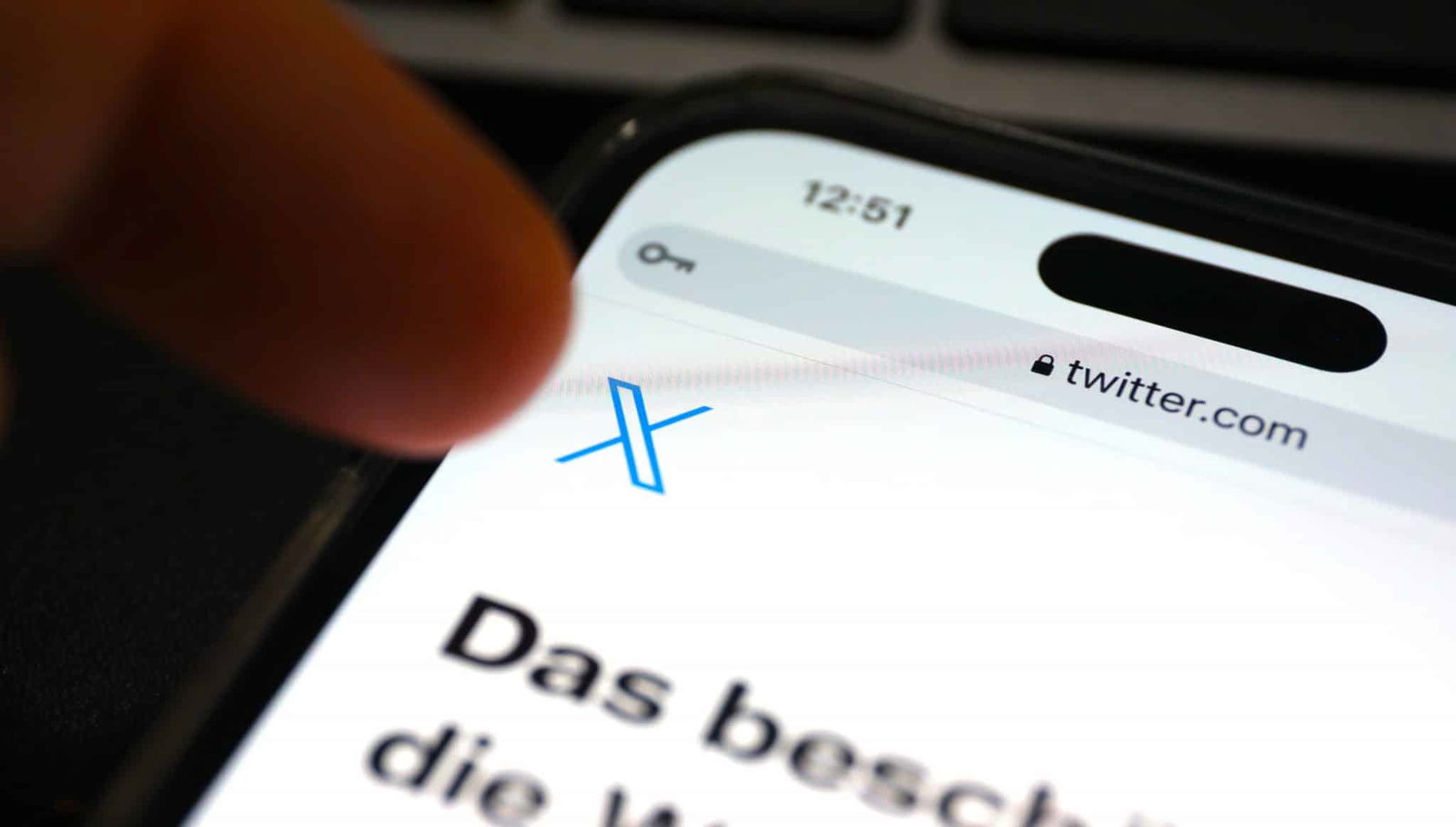 Vogel abgeschossen: Twitter heißt jetzt „X“